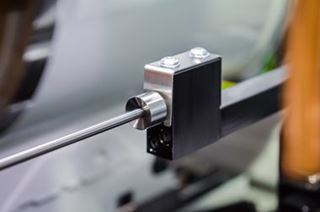 The Tailstock Support provides flexibility in grinding a variety of long series blanks on the ANCA CPX Linear